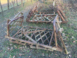 Grapa grape tractor